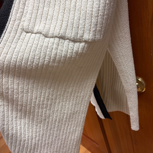 Sweater vest - Picture 3 of 3